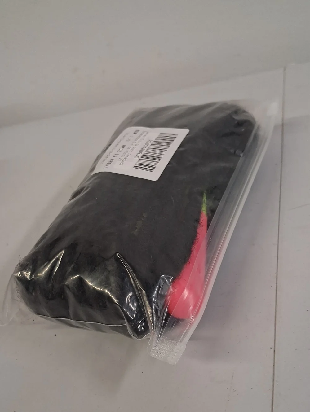 Thin 24 Inch Dreadlock Extensions 0.6 cm Width 20 Strands Natural Black Soft